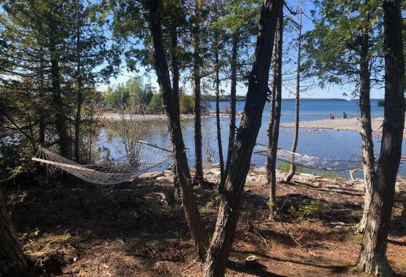 Stone Cove Waterfront Adults Only B&b