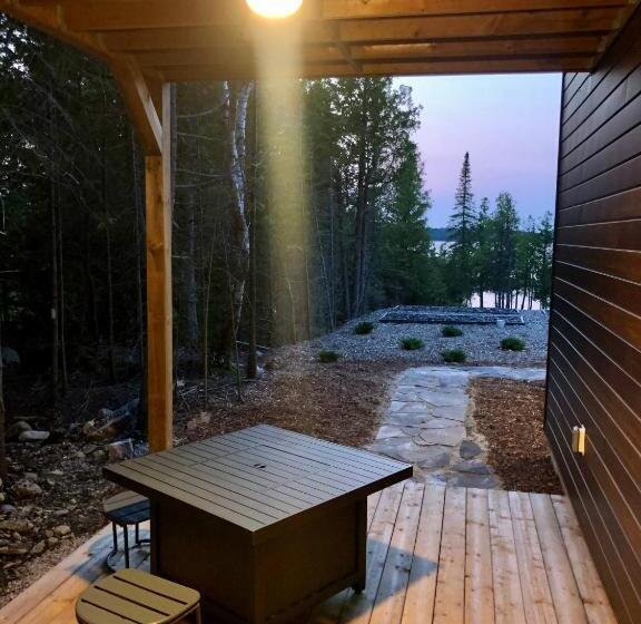 Stone Cove Waterfront Adults Only B&b