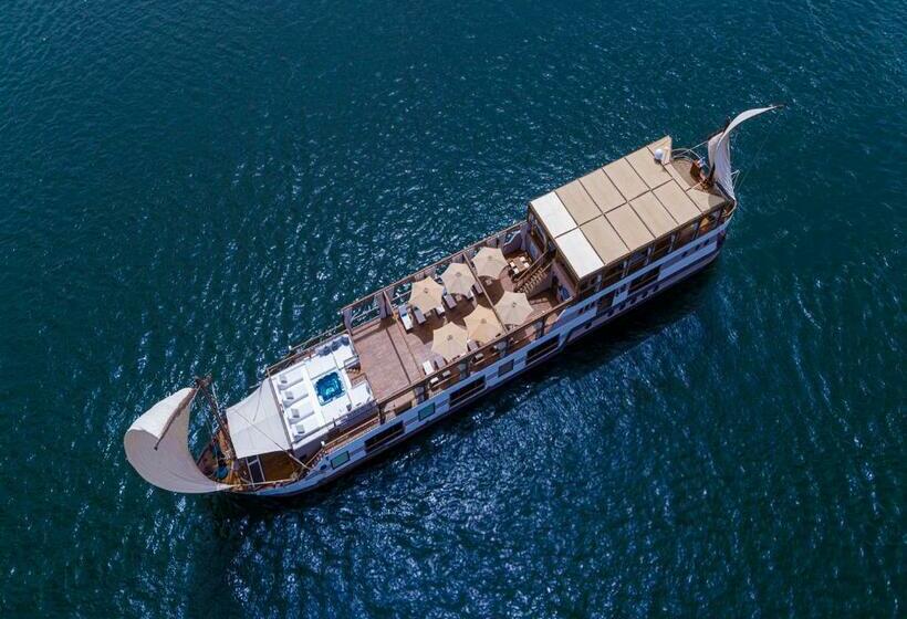 هتل Dahabeya Yakouta Nile Cruise Every Monday From Luxor  Aswan For 05 Nights