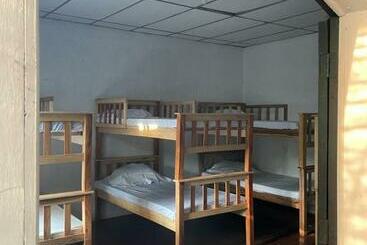 پانسیون Hostal Villa El Campanario
