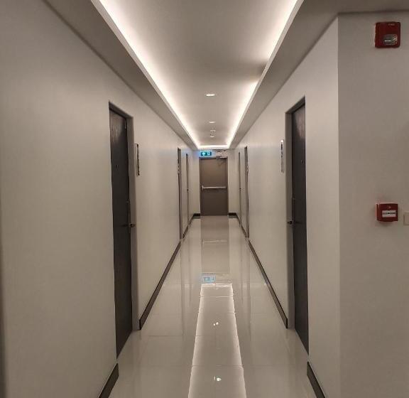T Nee Hotel@udon