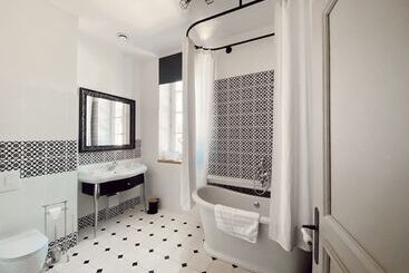 تختخواب و صبحانه Manoir De Villamont