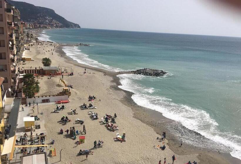 پانسیون Vela D’oro