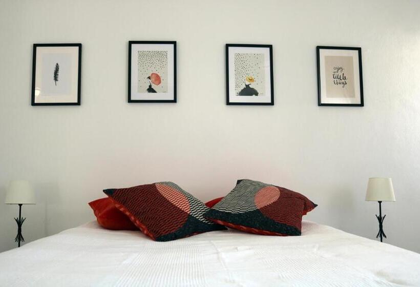 هاستل In My House