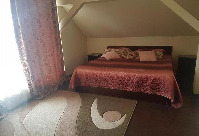 تختخواب و صبحانه Casa David