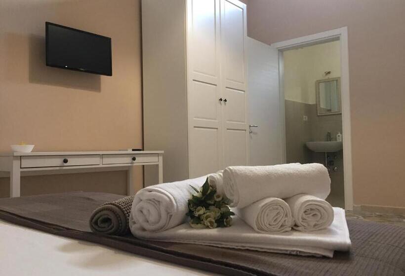 تختخواب و صبحانه Conte Spada Home