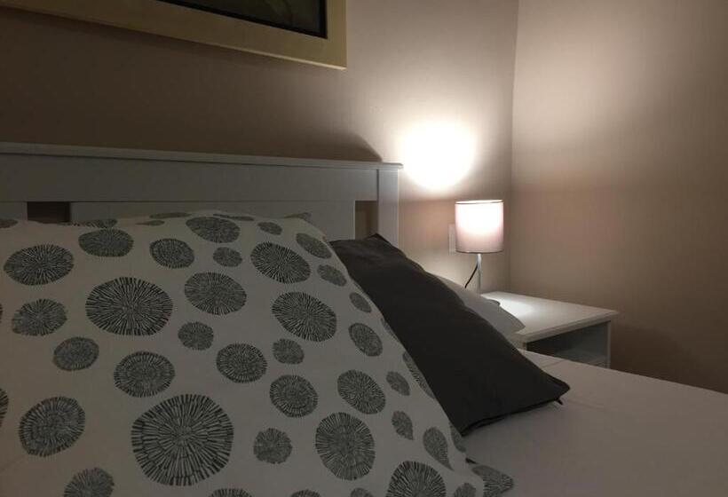 تختخواب و صبحانه Conte Spada Home