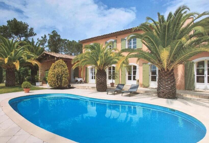 مبيت وإفطار Le Champmazet