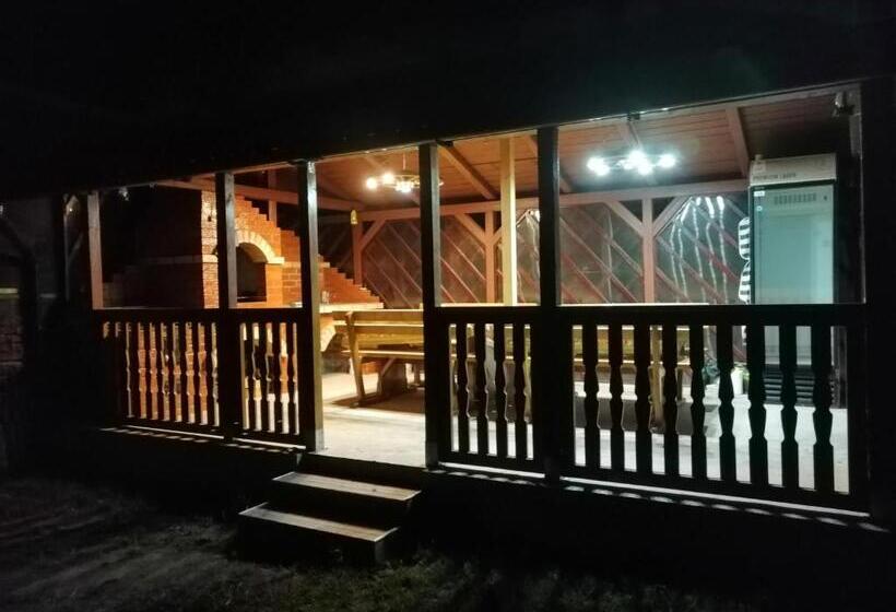 پانسیون Casa Uila