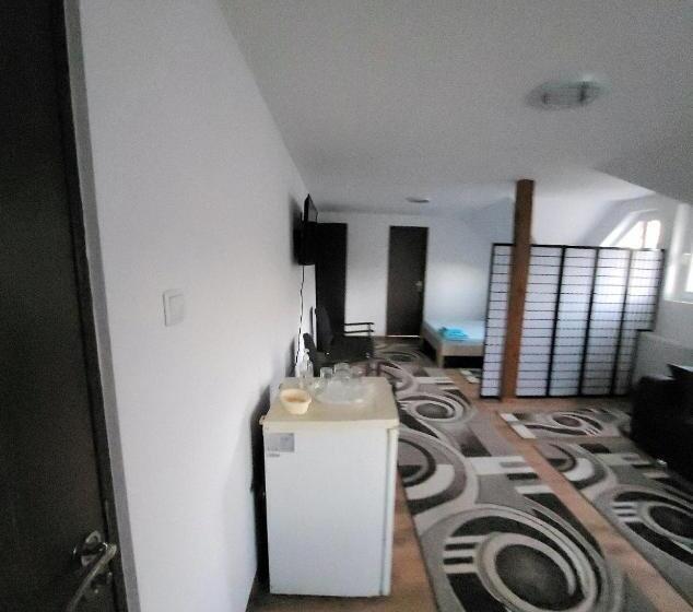 پانسیون Casa Uila