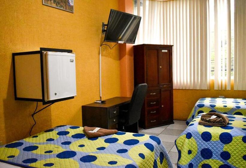 بنسيون Hostal R. Williams