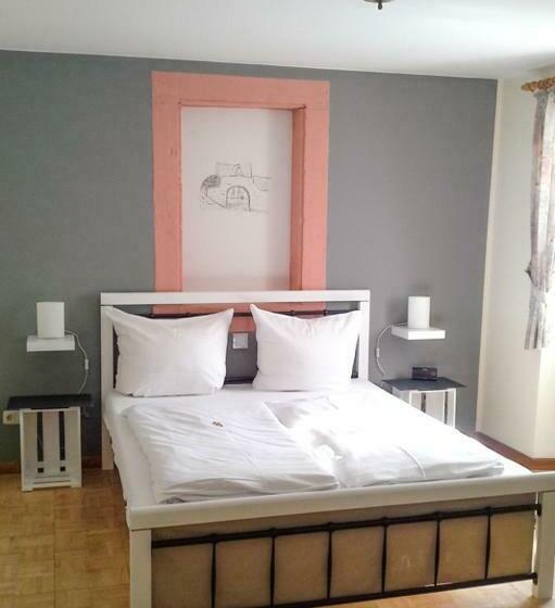 ユースホステル Weinhaus Kurtrierer Hof