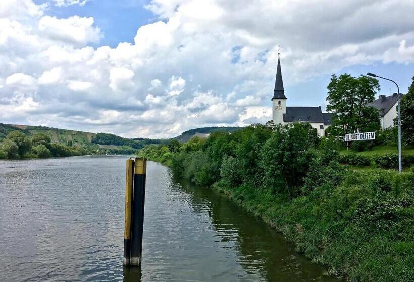 ベッドアンドブレックファースト Gästehaus Hoffmann