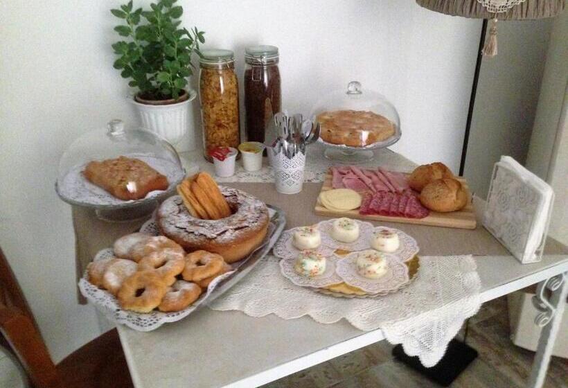 تختخواب و صبحانه Zabbara