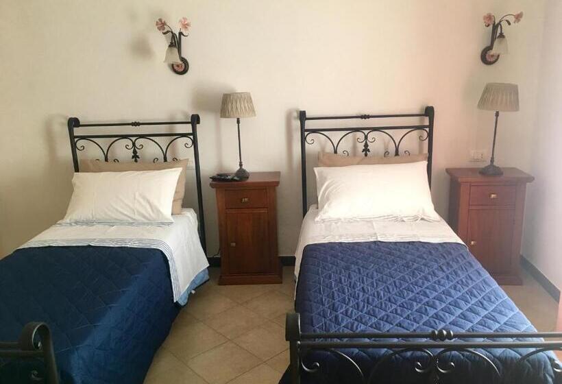 فندق Agriturismo La Ferriera