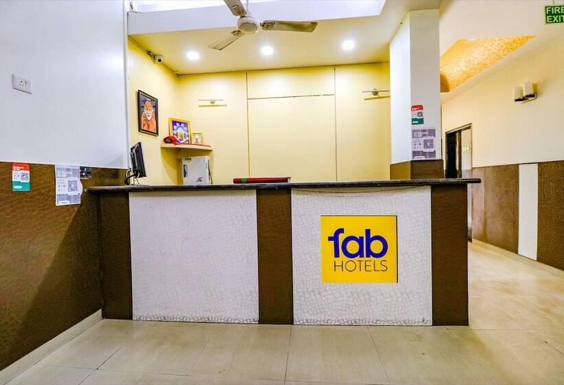 Fabhotel La Ola