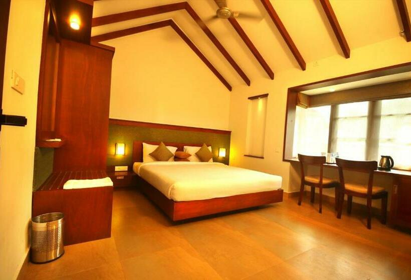 Misty Grove Resort