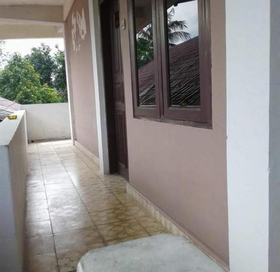 پانسیون Kenangan Guest House