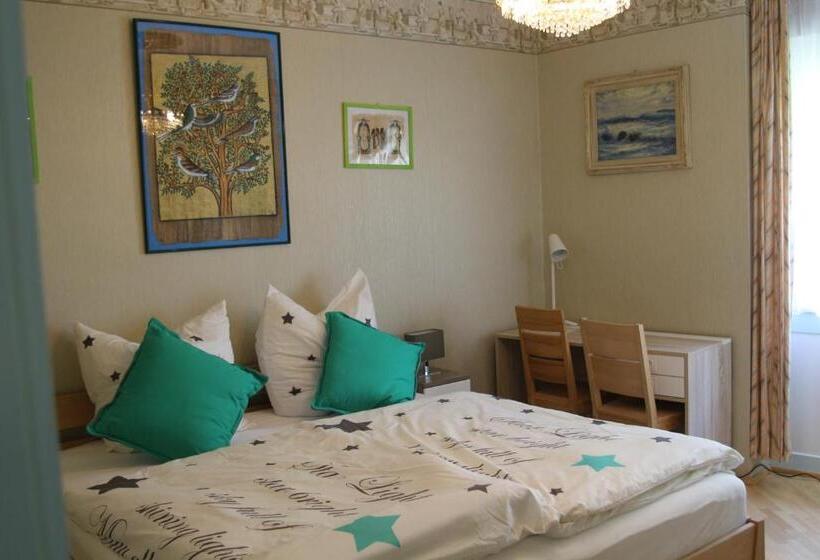 پانسیون Lebensart