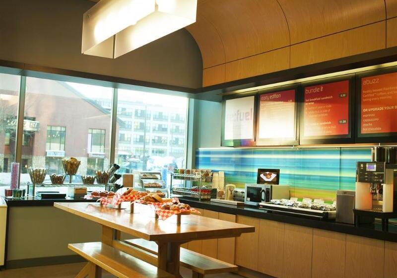 هتل Aloft Minneapolis