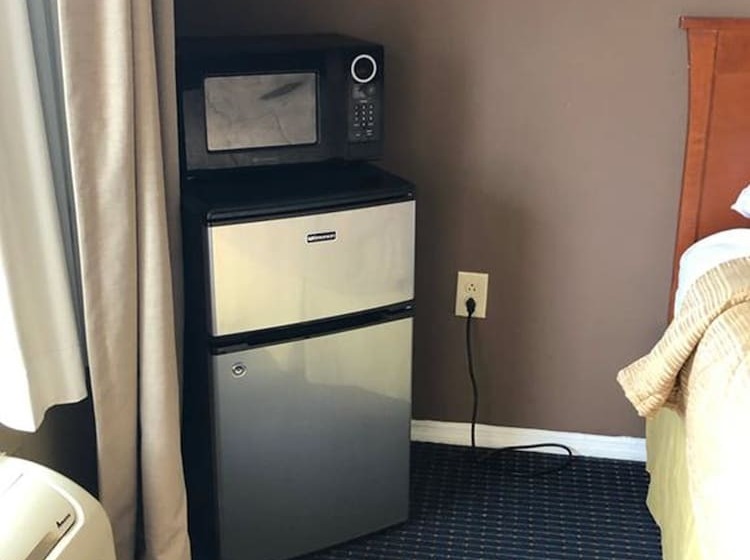 هتل Americas Best Inn   Savannah I 95