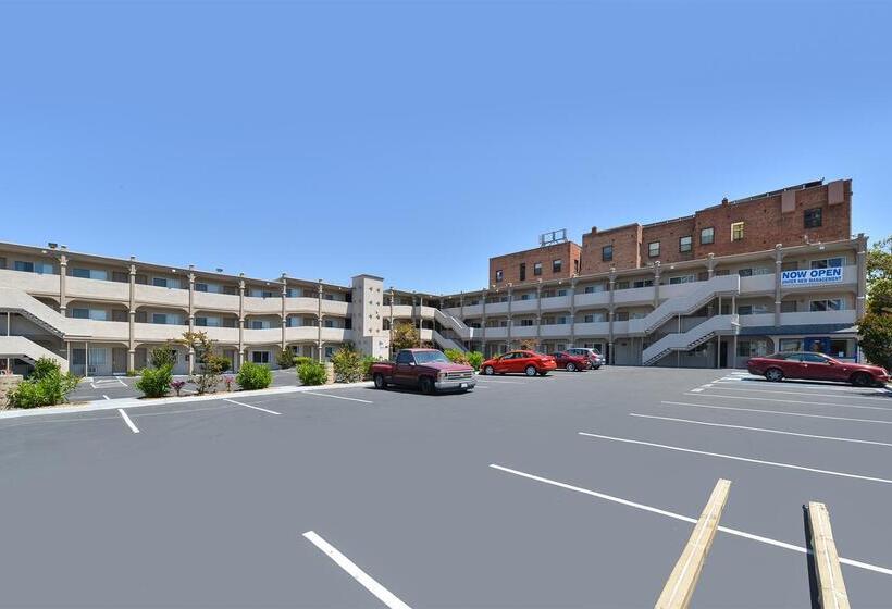 ホテル Americas Best Value Inn   Downtown Oakland/lake Merritt