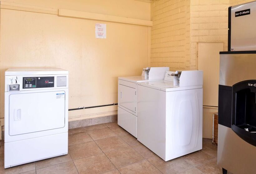 Отель Americas Best Value Inn Ozona