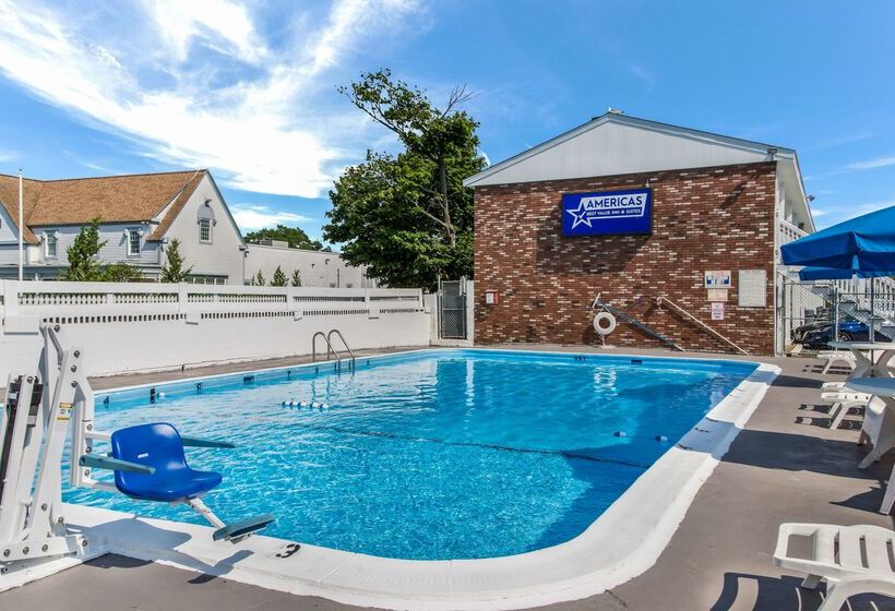هتل America S Best Value Inn & Suites/hyannis