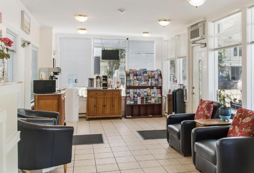 هتل America S Best Value Inn & Suites/hyannis