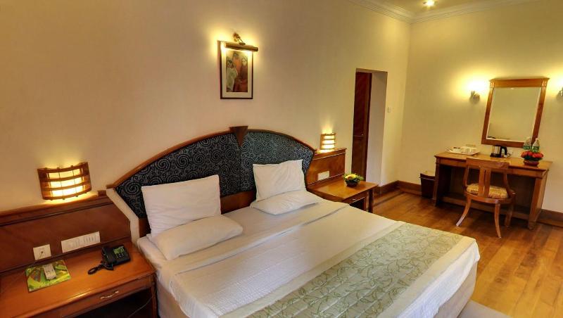 Отель Aranya Niwas