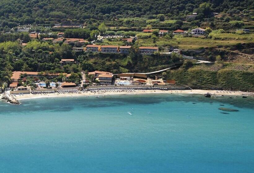 هتل Baia Tropea Resort
