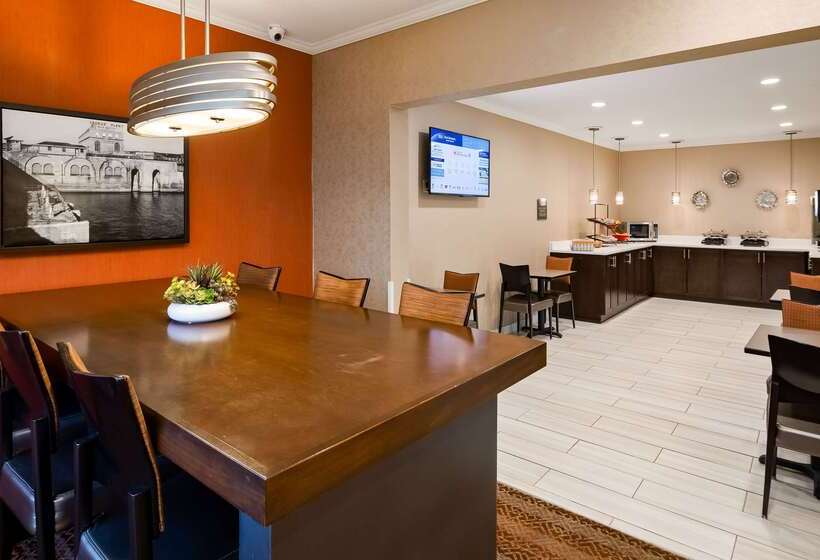 هتل Best Western Muscatine   Pearl City