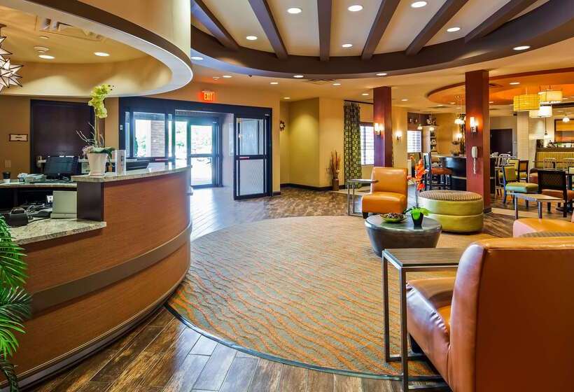هتل Best Western Plus Tupelo Inn & Suites