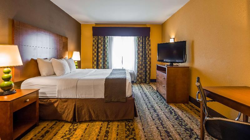 هتل Best Western Plus Tupelo Inn & Suites