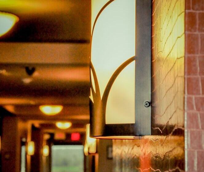 هتل Best Western Plus Tupelo Inn & Suites