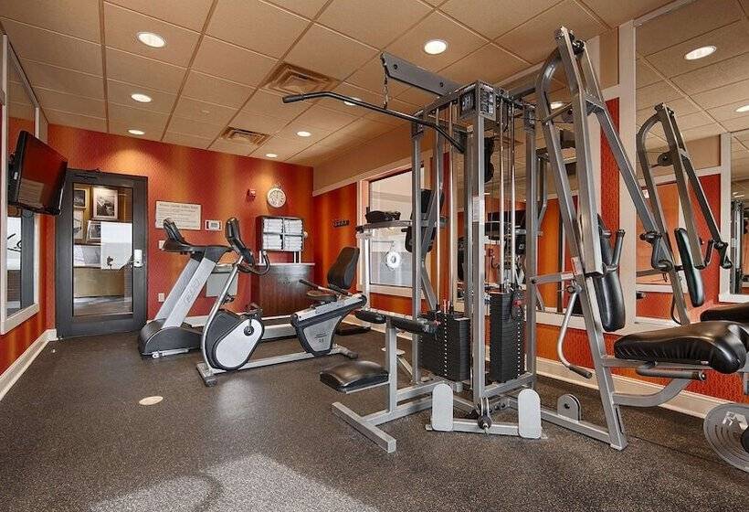 هتل Best Western Plus Tupelo Inn & Suites