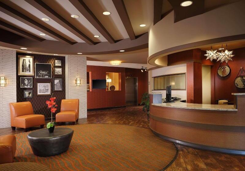 هتل Best Western Plus Tupelo Inn & Suites