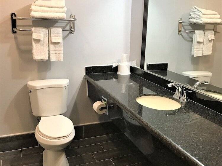 هتل Blue Bay Inn And Suites