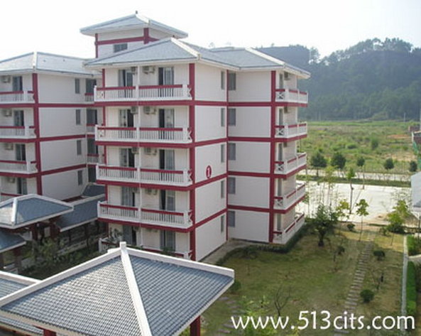 فندق Century Land