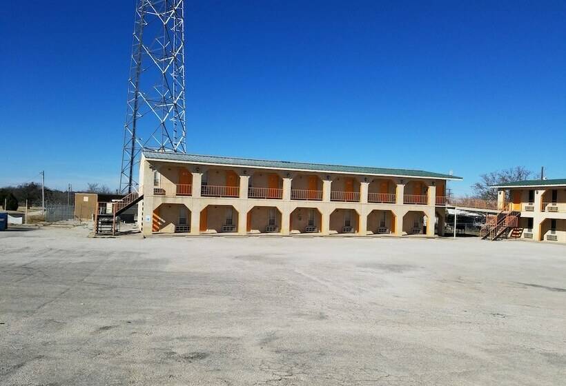 هتل Cisco Inn