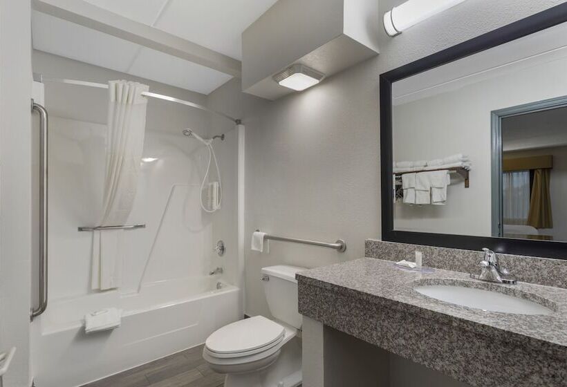 Clarion Pointe Kimball By Choice Hotels