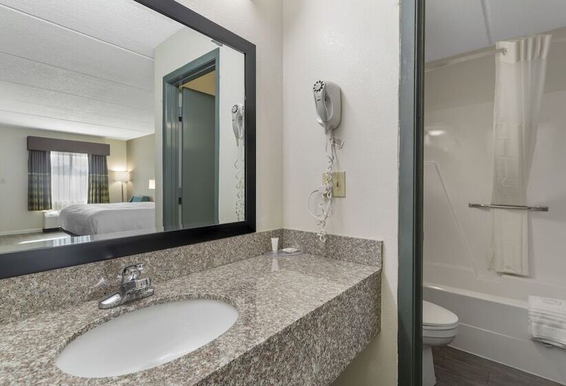 Clarion Pointe Kimball By Choice Hotels