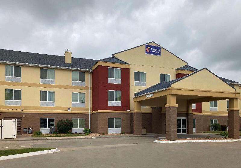 هتل Comfort Inn & Suites Ankeny  Des Moines