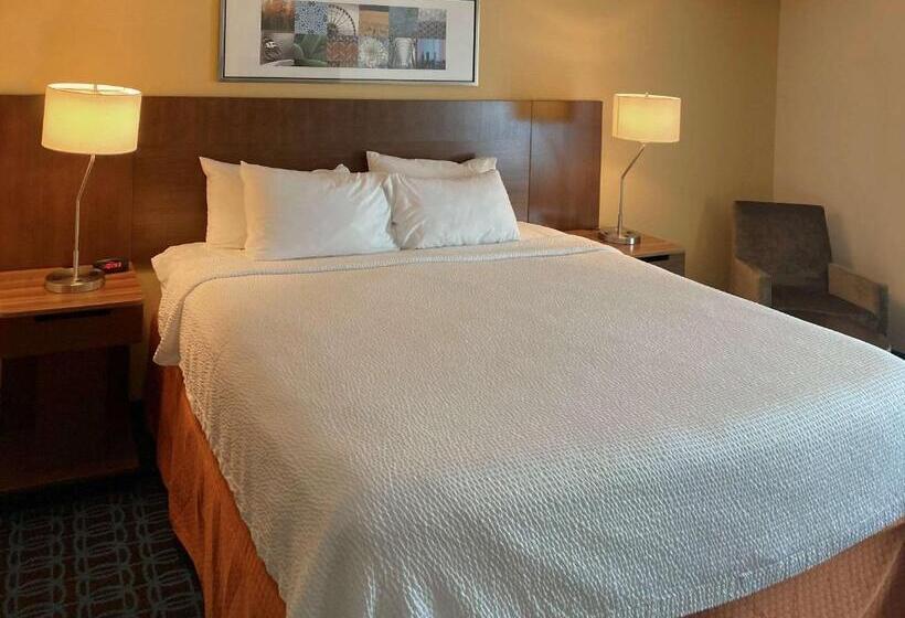 هتل Comfort Inn & Suites Ankeny  Des Moines