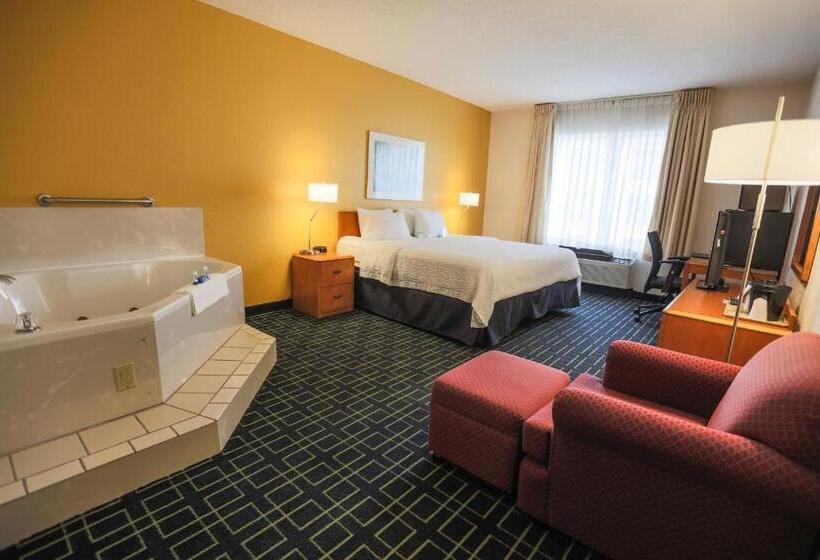 هتل Comfort Inn & Suites