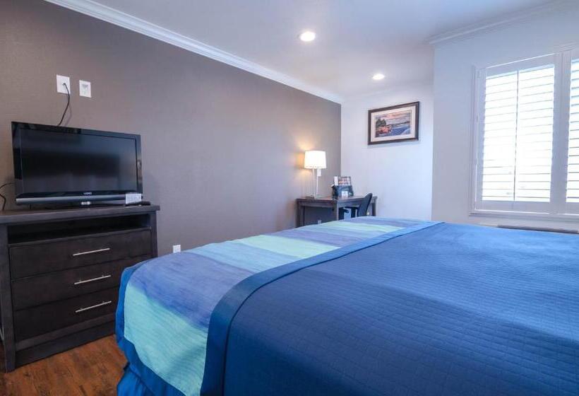 هتل Continental Inn
