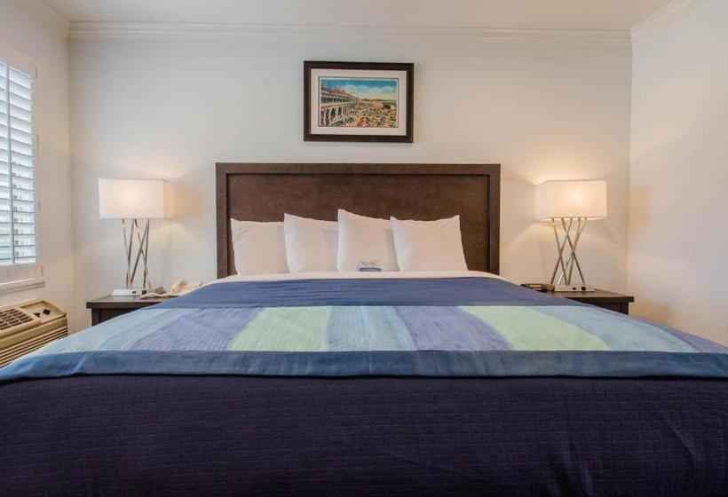 هتل Continental Inn