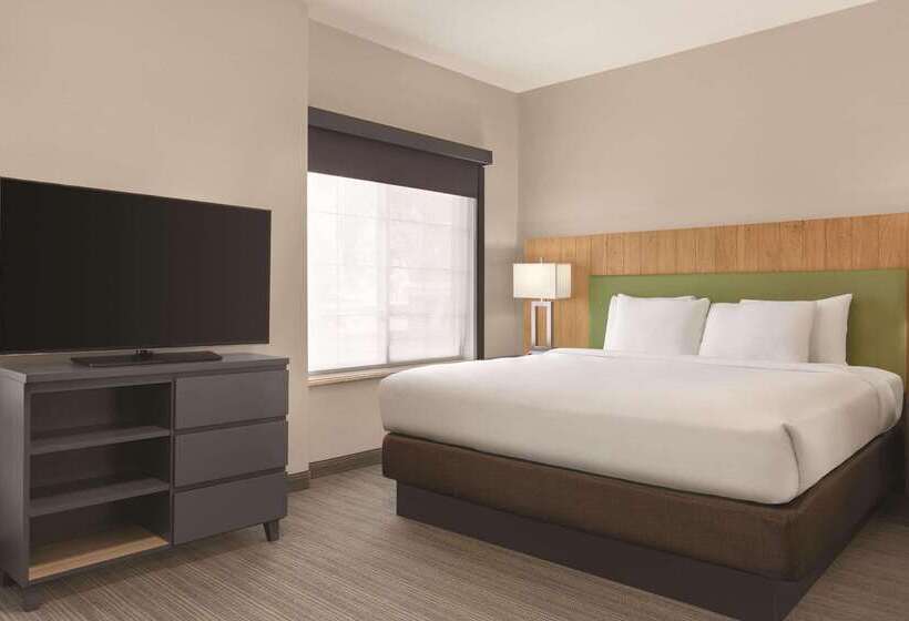 هتل Spark By Hilton Redlands
