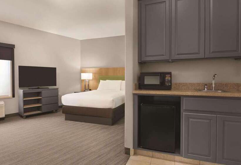 هتل Spark By Hilton Redlands