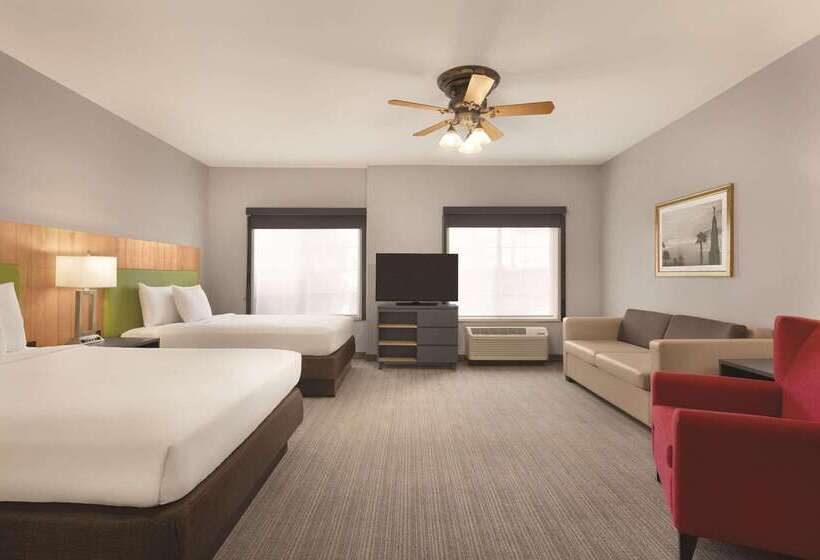 هتل Spark By Hilton Redlands